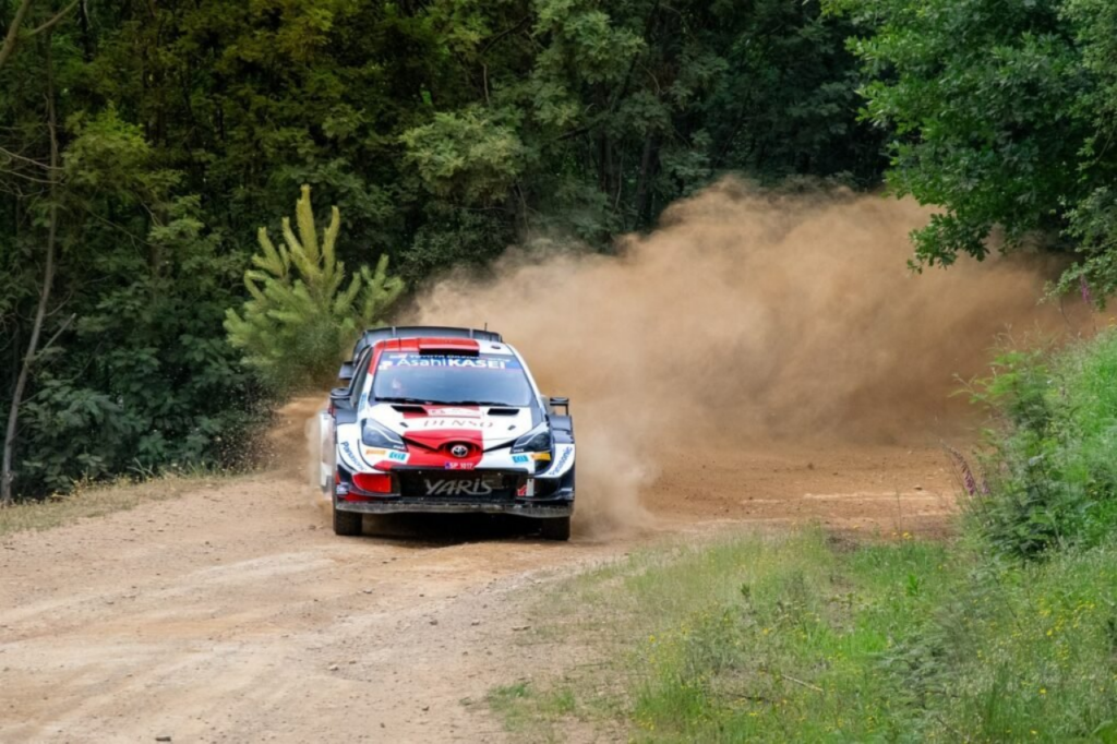 toyota yaris car racing on sand